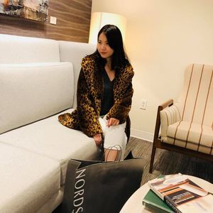 Meet your Posher, Ngân